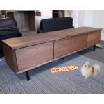 扉の全面がウォールナット