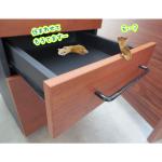 引き出しの内部はブラックカラー